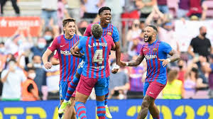 字母哥利拉德合砍63分 公鹿力挫黄蜂取四连胜.